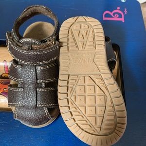 Children’s place toddler/boy sandals